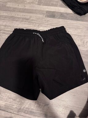 Athleta Girl Black Elastic Waist Athletic Shorts